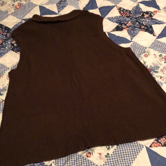 ⭐️ 5/$20 ⭐️ CJ Banks zip front sweater vest - Picture 3 of 7